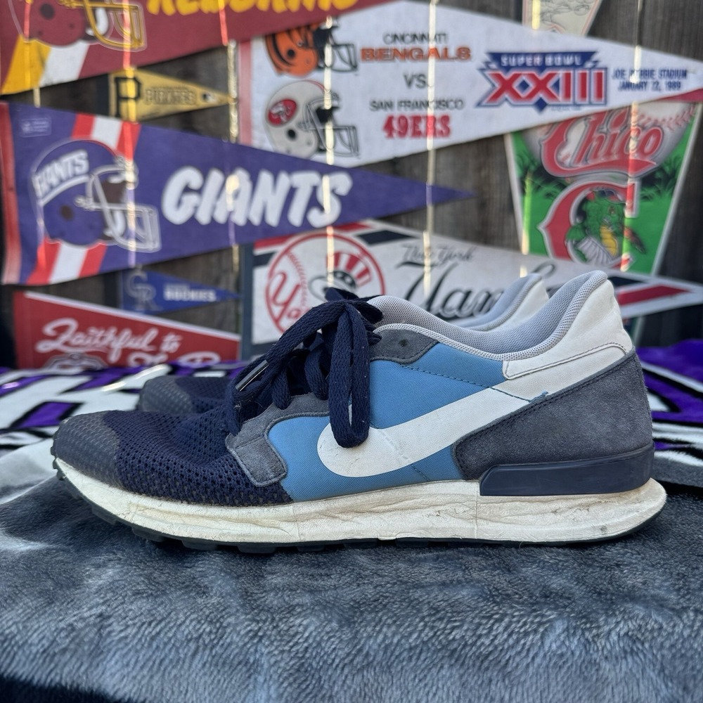 Size 9 - Nike Mens Air Berwuda‎ 555305-402 Blue Running Shoes Sneakers